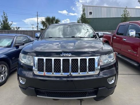 Used 2012 Jeep Grand Cherokee Overland w/ Trailer Tow Group RWD image 2