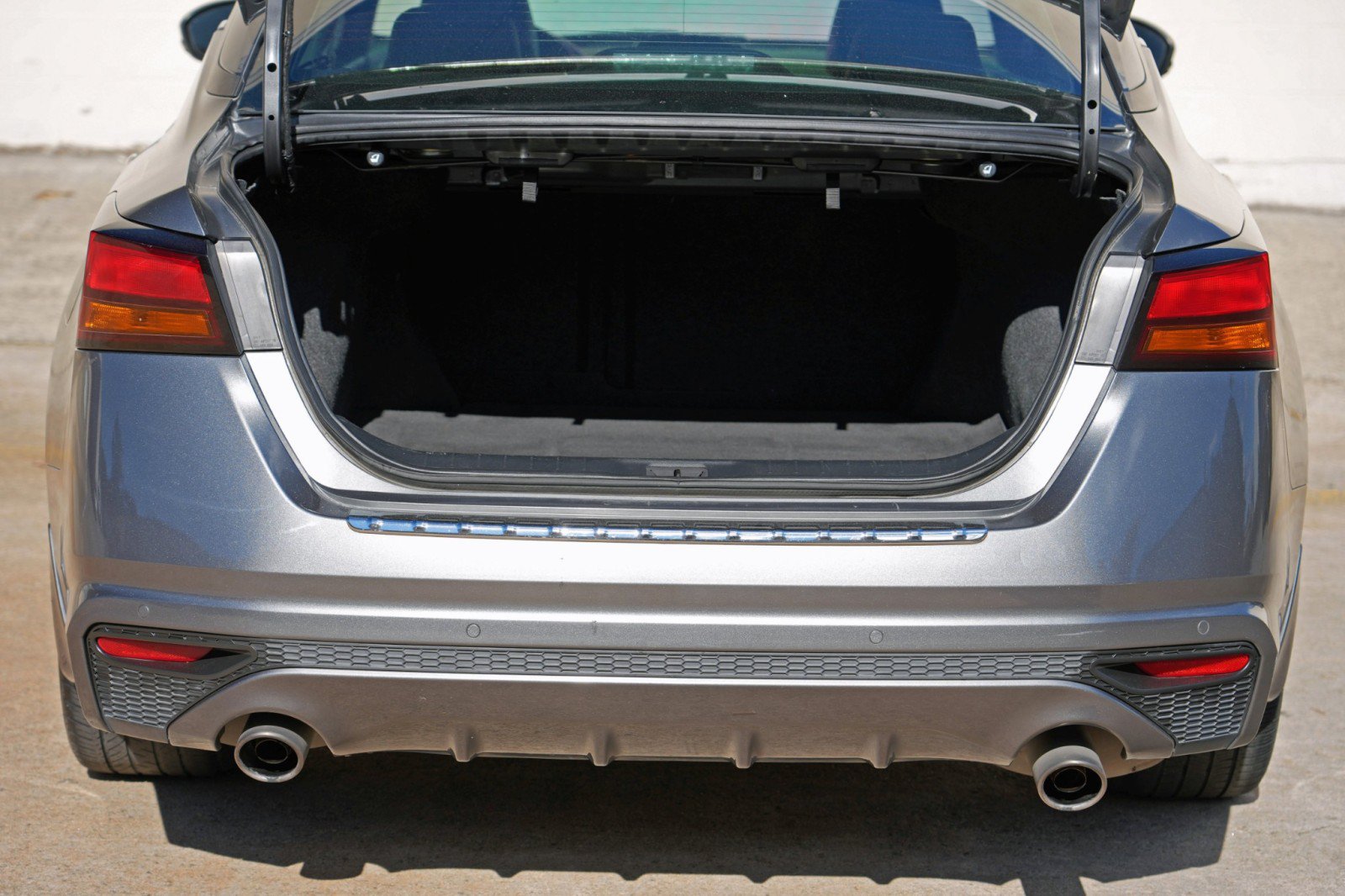 Used 2021 Nissan Altima 2.5 SR w/ SR Premium Package FWD image 9