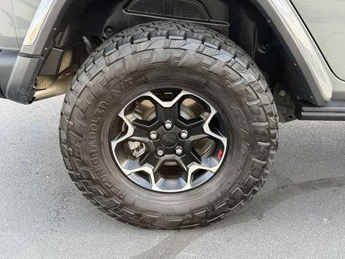 Used 2020 Jeep Wrangler Unlimited Rubicon AWD/4WD image 14