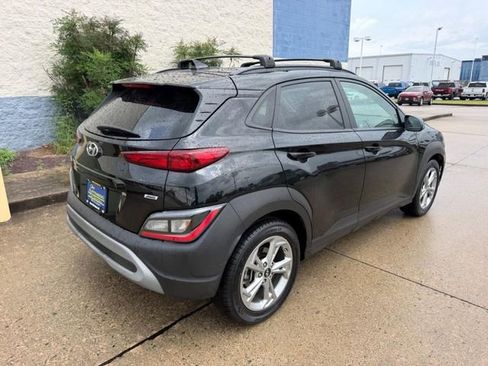 Used 2023 Hyundai Kona SEL AWD/4WD image 3