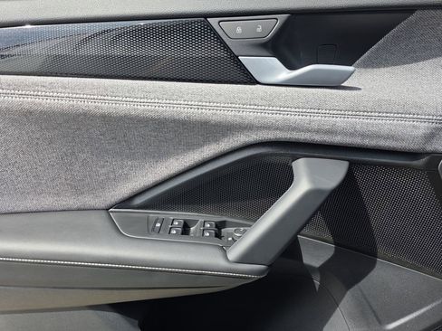 New 2026 Volkswagen Tiguan S FWD image 19