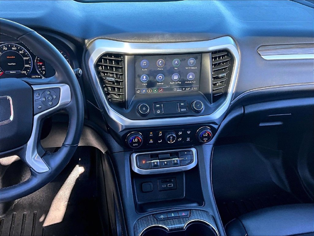 Used 2023 GMC Acadia SLT w/ Technology Package AWD/4WD image 18