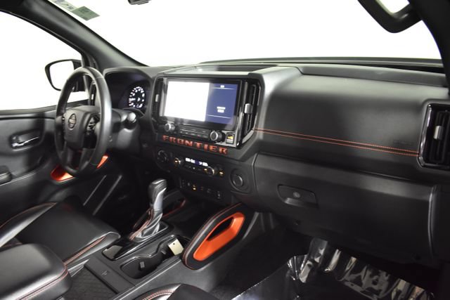 Certified 2025 Nissan Frontier PRO-4X w/ Pro Premium Package AWD/4WD image 37