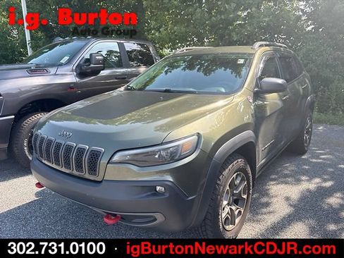 Used 2020 Jeep Cherokee Trailhawk w/ Comfort/Convenience Group AWD/4WD image 2
