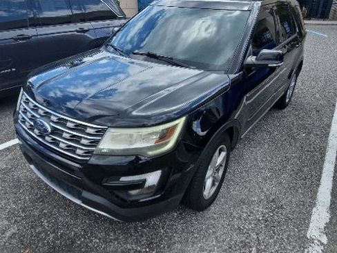 Used 2016 Ford Explorer XLT w/ Equipment Group 202A AWD/4WD image 1