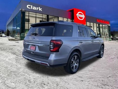 Used 2024 Ford Expedition Limited image 7