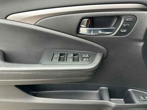 Certified 2022 Honda Pilot Special Edition image 11