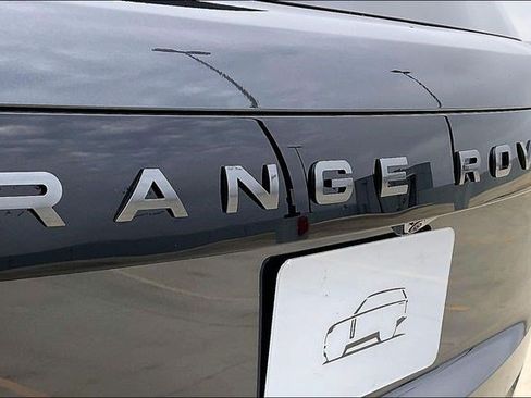 New 2025 Land Rover Range Rover Long Wheelbase SE AWD/4WD image 9