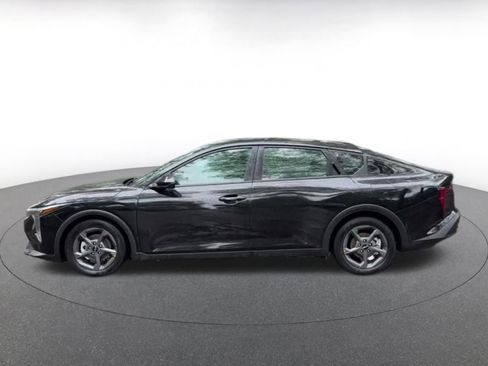Used 2025 Kia K4 FWD image 9