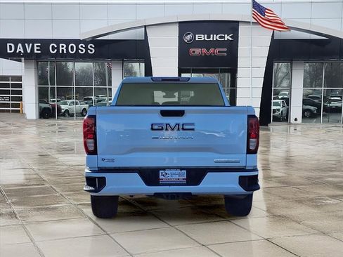Used 2022 GMC Sierra 1500 Elevation w/ LPO, Elevation Black Package AWD/4WD image 6
