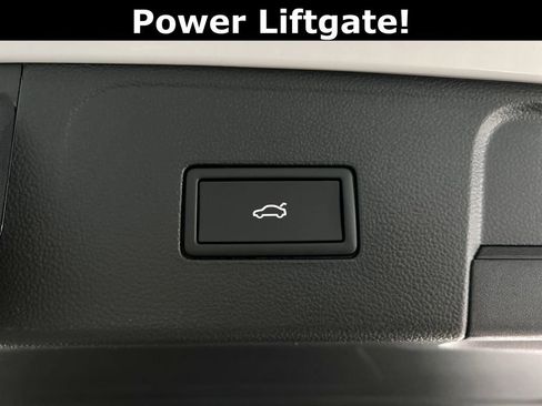 New 2026 Volkswagen Atlas SE image 48