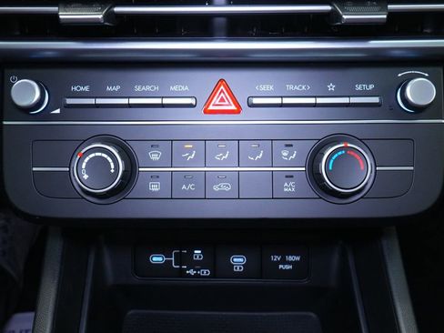 New 2026 Hyundai Tucson SE image 32