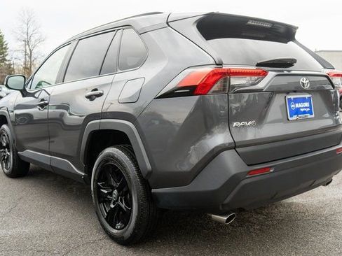 Used 2023 Toyota RAV4 XLE w/ Convenience Package AWD/4WD image 8