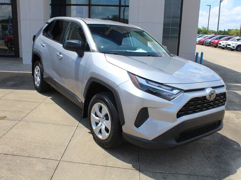 Used 2024 Toyota RAV4 LE FWD image 1