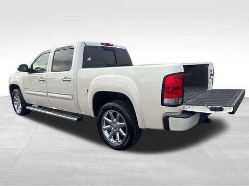 Used 2013 GMC Sierra 1500 Denali image 3