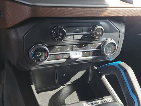 Certified 2023 Ford Bronco Outer Banks image 29