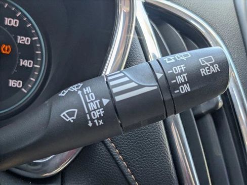 Used 2019 Chevrolet Equinox LT image 7