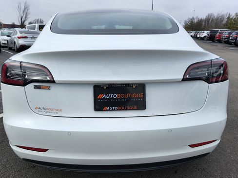 Used 2021 Tesla Model 3 Standard Range Plus image 16
