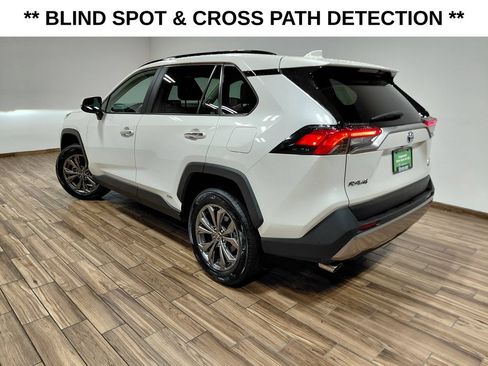 Used 2022 Toyota RAV4 Limited AWD/4WD image 17