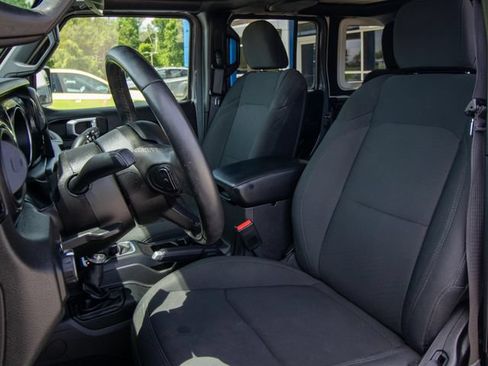 Used 2022 Jeep Wrangler Unlimited Sport AWD/4WD image 7