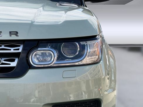 Used 2014 Land Rover Range Rover Sport HSE image 11