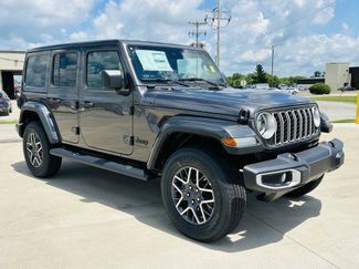 New 2025 Jeep Wrangler Sahara video 2