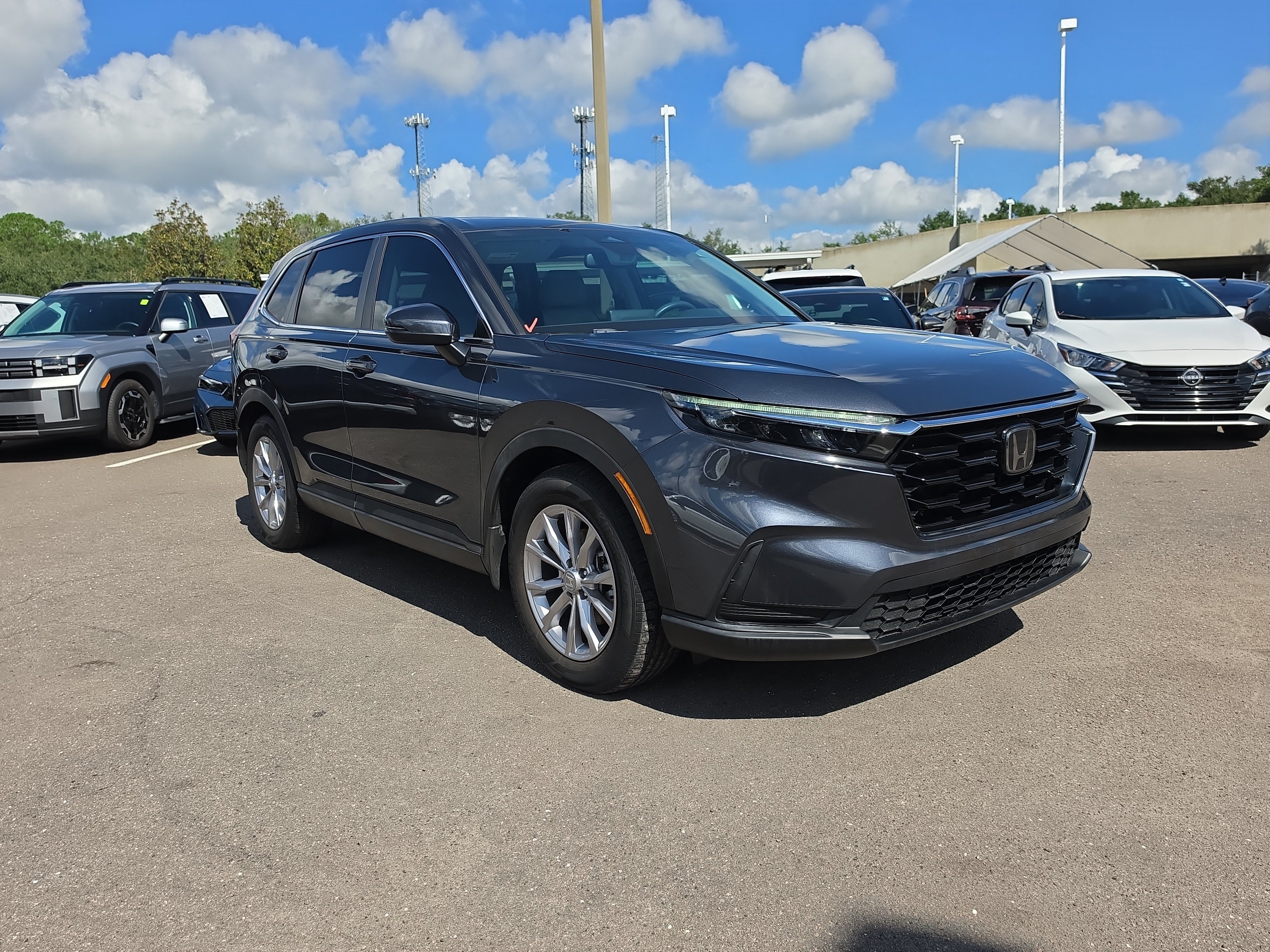 Used 2024 Honda CR-V EX image 2