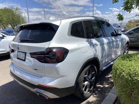 Used 2024 BMW X3 sDrive30i w/ Convenience Package RWD image 2