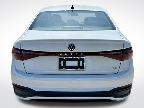 New 2026 Volkswagen Jetta SE FWD image 6