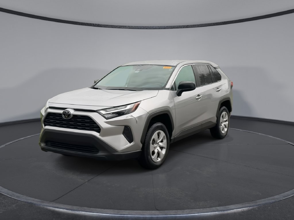 Certified 2024 Toyota RAV4 LE FWD image 4
