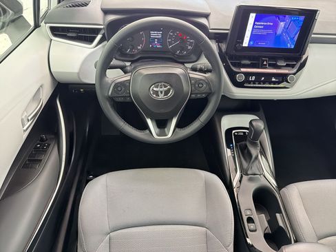 Used 2025 Toyota Corolla SE FWD image 26