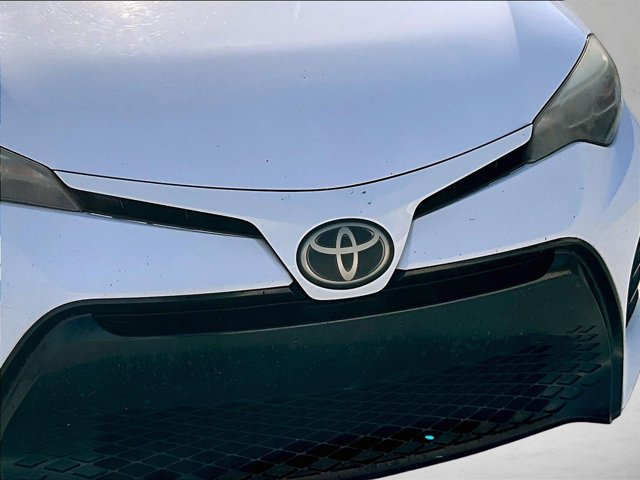Used 2017 Toyota Corolla SE FWD image 30