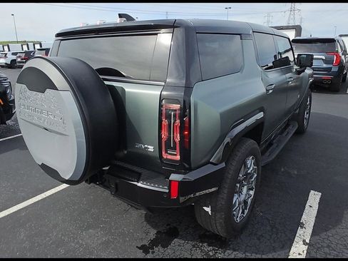 Used 2024 GMC Hummer EV 3X AWD/4WD image 5