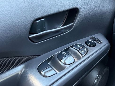Used 2025 Nissan Kicks Play S FWD image 19