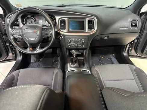 Used 2020 Dodge Charger SXT RWD image 13