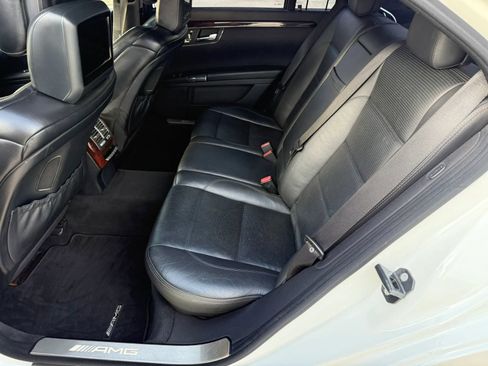 Used 2012 Mercedes-Benz S 63 AMG image 16