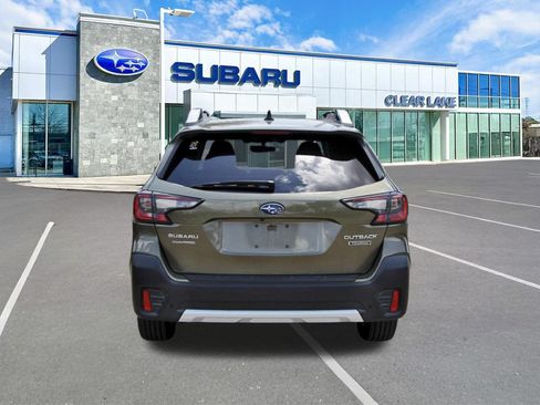 Used 2022 Subaru Outback Touring AWD/4WD image 5