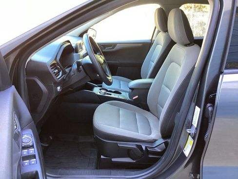 Used 2020 Ford Escape S image 27