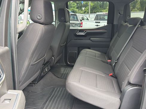 Certified 2025 Chevrolet Silverado 1500 LT AWD/4WD image 11
