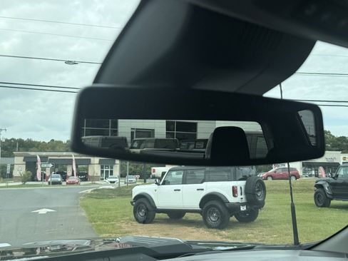 Used 2025 Chevrolet Silverado 2500 LT w/ Z71 Chrome Sport Edition image 28