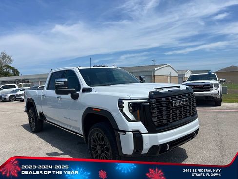New 2026 GMC Sierra 2500 Denali Ultimate AWD/4WD image 2