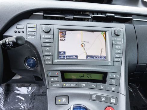 Used 2013 Toyota Prius Four w/ Deluxe Solar Roof Pkg image 15