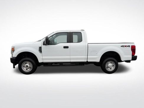 Used 2021 Ford F250 XL w/ Power Equipment Group AWD/4WD image 3