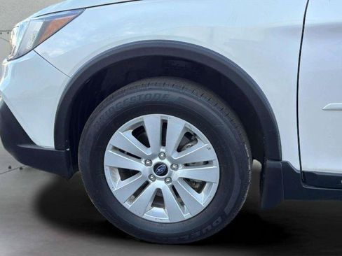 Used 2019 Subaru Outback 2.5i Premium AWD/4WD image 34