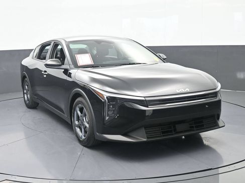 Used 2026 Kia K4 FWD image 9