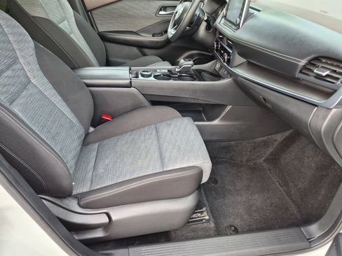 Used 2023 Nissan Rogue SV AWD/4WD image 26