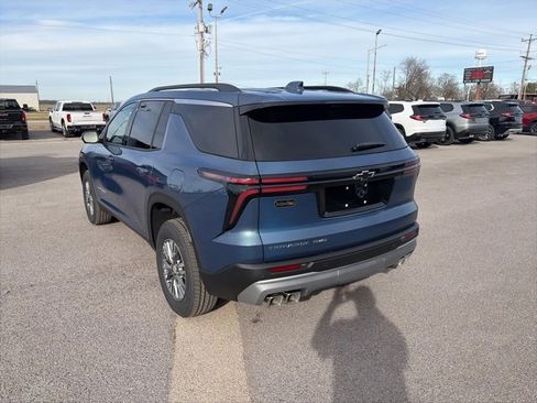 New 2026 Chevrolet Traverse LT w/ Driver Confidence Package image 4