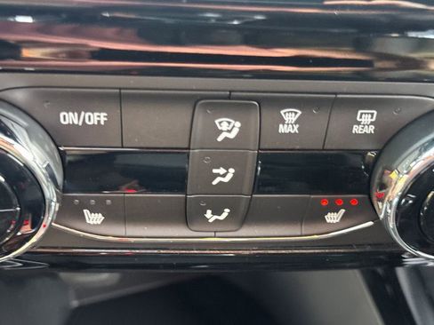 New 2026 Chevrolet Trax RS w/ Driver Confidence Package FWD image 19