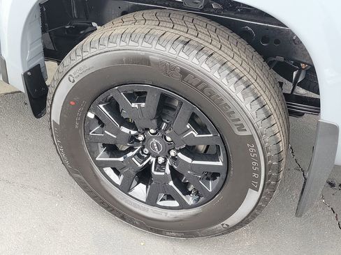 New 2026 Nissan Frontier SV w/ Tow Package image 4