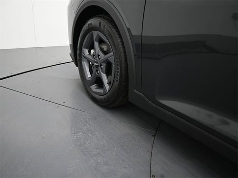 New 2025 Kia K4 LXS image 11